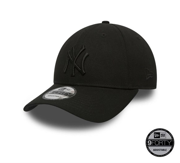 New Era Yankees Essential Black on Black 9FORTY Unisex Şapka 80468932