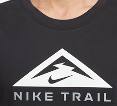 Nike Dri-FIT Kısa Kollu Arazi Tipi Koşu Tişört CZ9802-010
